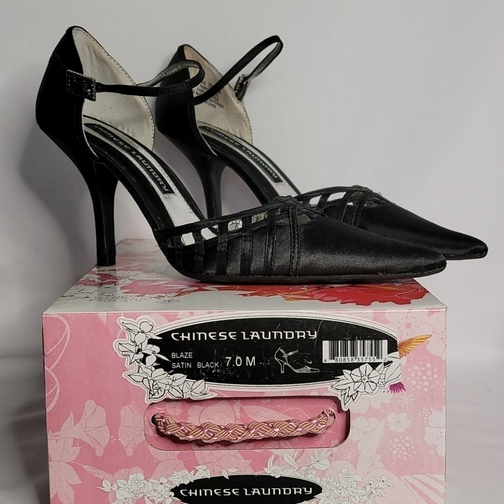 CHINESE laundry Women's Black Size 7 Blaze Strap Evening Shoes
